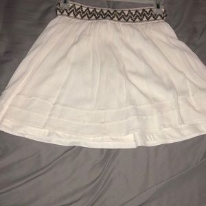 White skirt with zig zag pattern